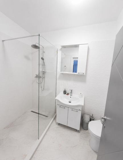 Apartament cu 2 camere, mobilat în B-dul București