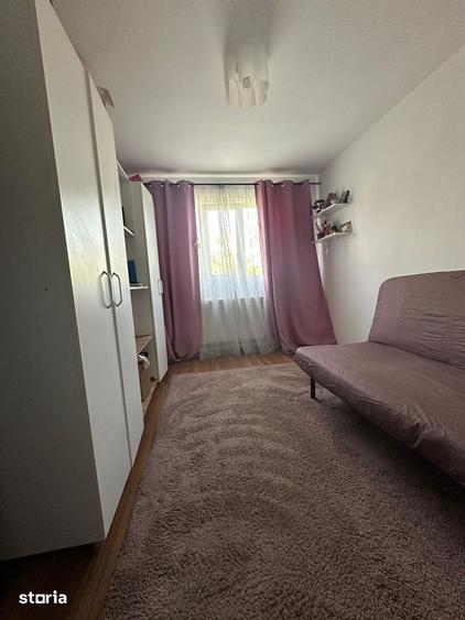 Apartament cu 3 camere în Mihai Bravu