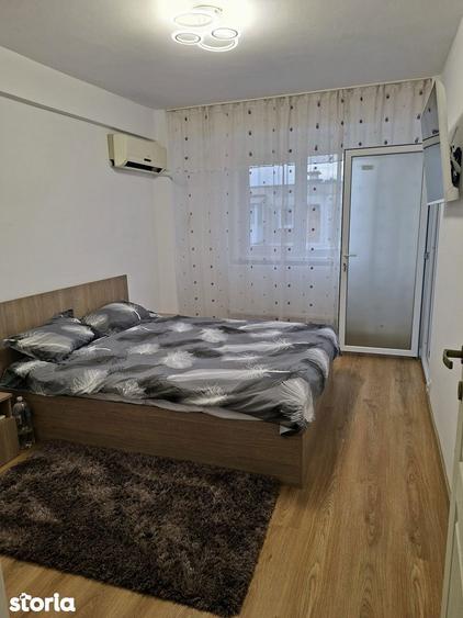 Apartament cu 3 camere decomandat în Banat