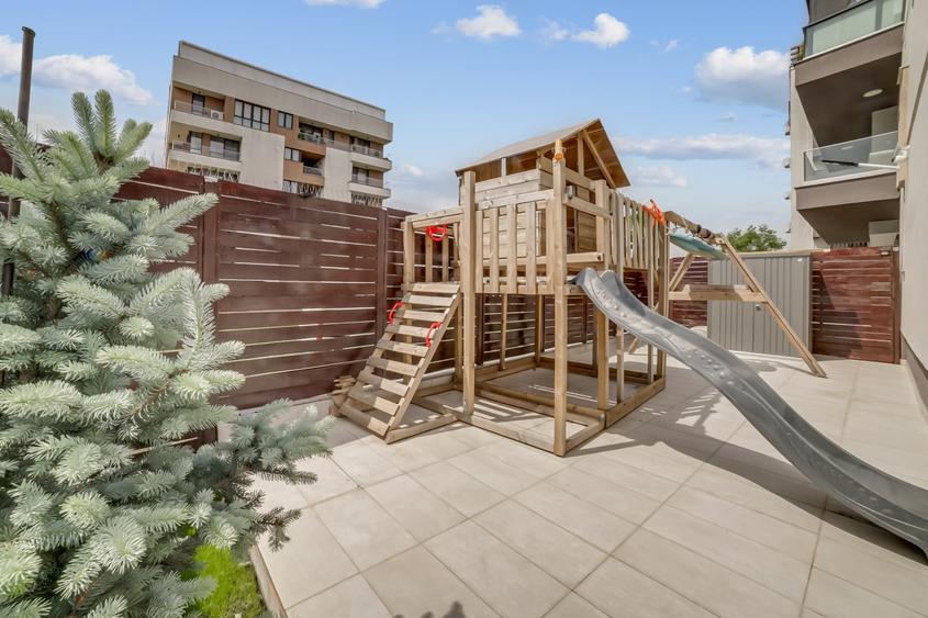 Apartament cu 4 camere decomandat, mobilat în Sisești