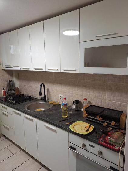 Apartament cu 2 camere decomandat în Rovine