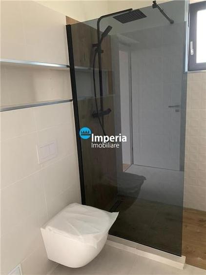 Casă individuală cu 5 camere cu Teren 500 Mp în Rediu