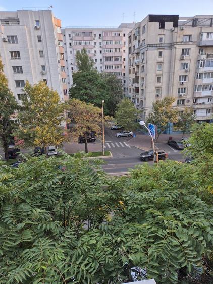 Apartament cu 2 camere decomandat în Octavian Goga