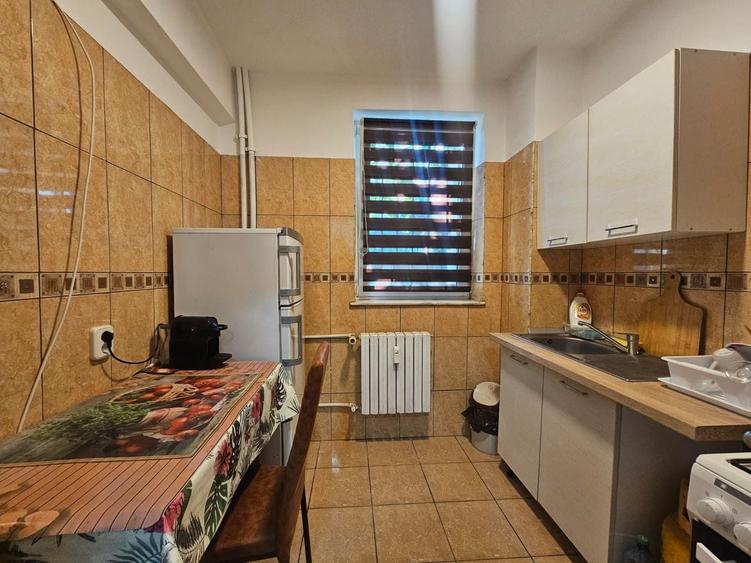 Apartament cu 2 camere semidecomandat, mobilat în ICIL