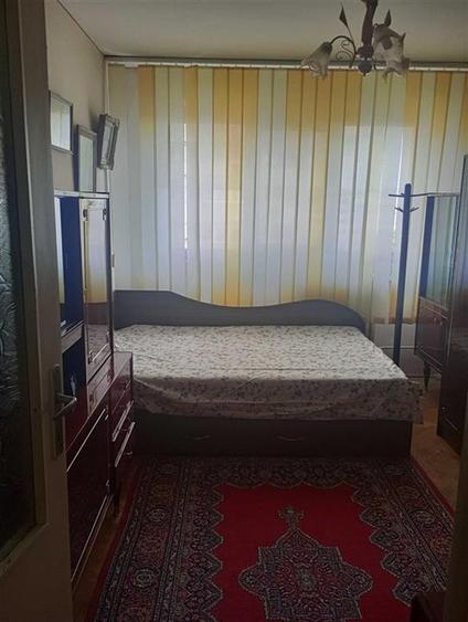 Apartament cu 2 camere decomandat în Podu Roș
