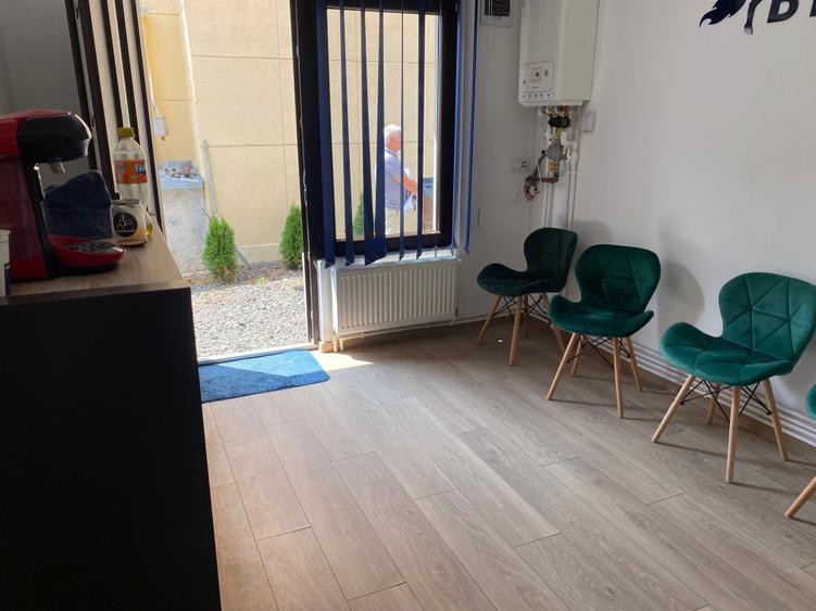 Spațiu comercial, în Ultracentral
