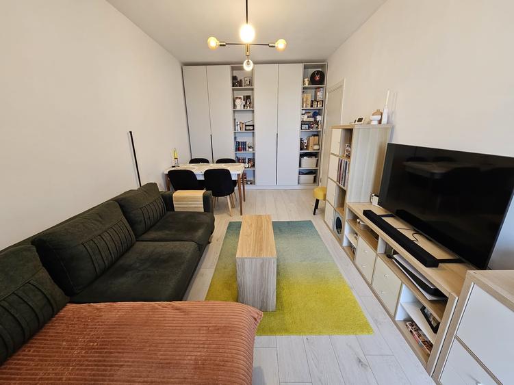 Apartament cu 2 camere decomandat în Berceni