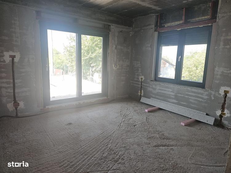 Casă cu 3 camere în Mioveni