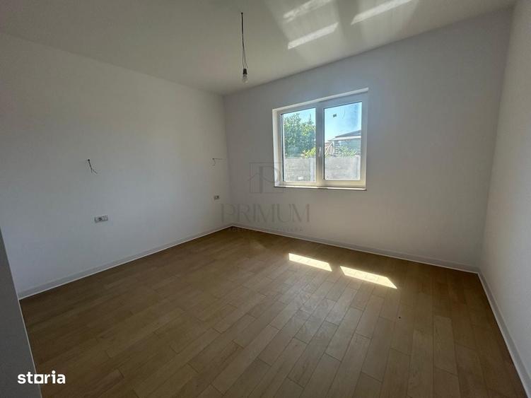 Casă cu 4 camere în Utvin