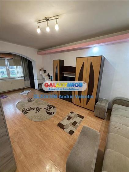 Apartament cu 3 camere semidecomandat, mobilat în Berceni