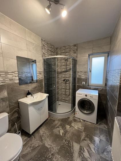 Apartament cu 3 camere decomandat în Micro 3