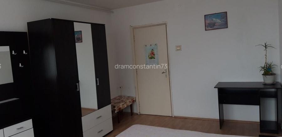 Inchiriez garsoniera bl turn Ozana