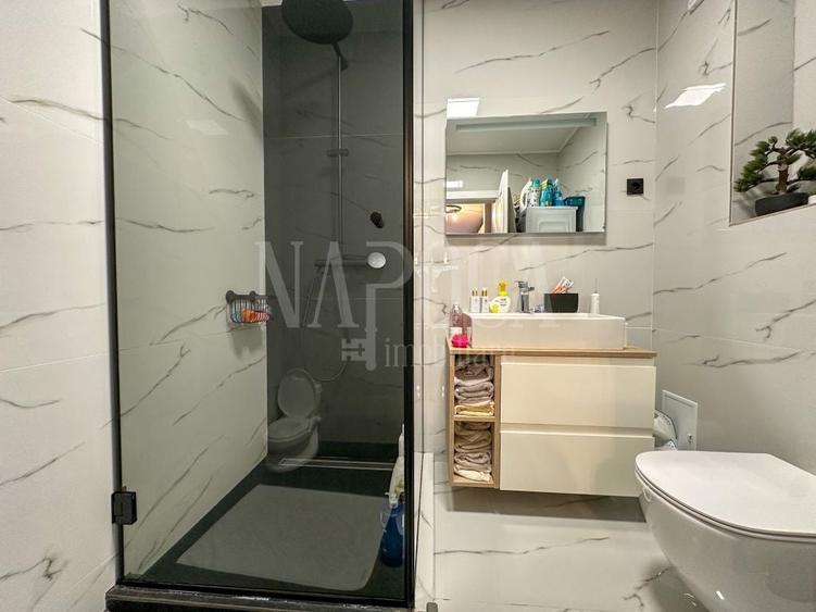 Apartament cu 3 camere semidecomandat în Europa