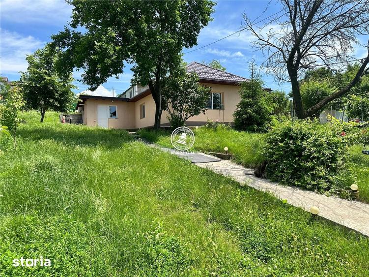 Casă cu 3 camere cu Teren 1318 Mp în Holboca