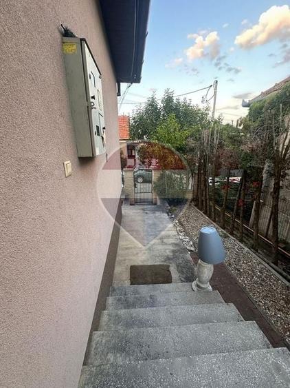 Casă individuală cu 3 camere cu Teren 200 Mp în Dâmbul Rotund