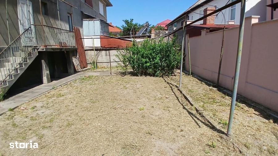 Casă cu 5 camere cu Teren 360 Mp în Caransebeș
