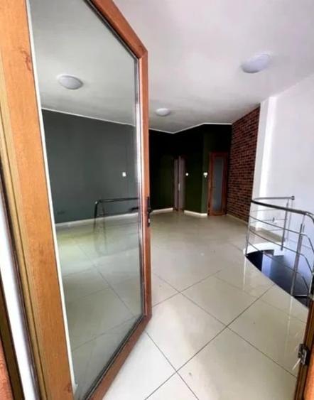 Spațiu comercial, de 70 mp, în Central