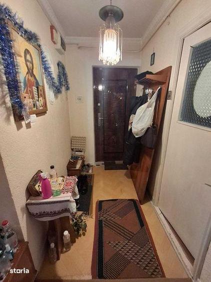 Apartament cu 3 camere decomandat în Burdujeni