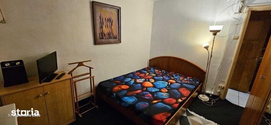 Inchiriez apartament 2 camere - 1