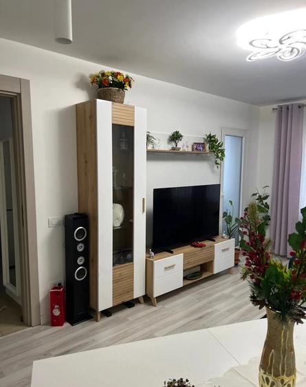 Apartament cu 2 camere decomandat, mobilat în Titan — fotografia 3