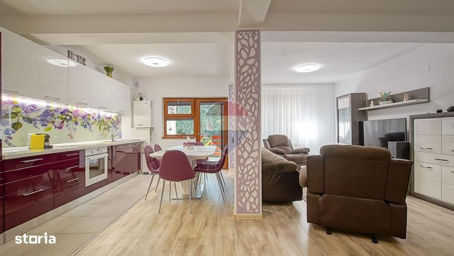 Apartament cu 4 camere decomandat în Clăbucet