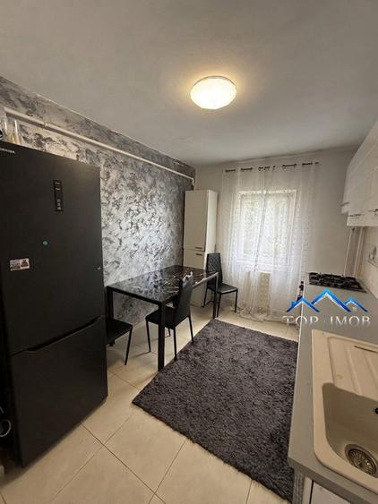 Apartament cu 2 camere semidecomandat în Narcisa