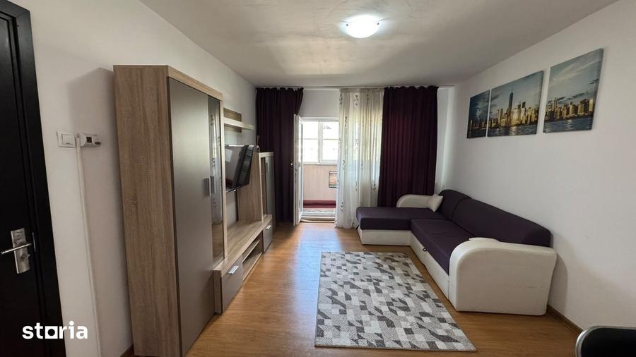 Apartament cu 2 camere decomandat în Energiei