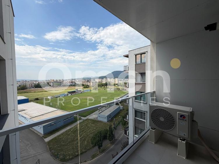 Apartament cu 2 camere semidecomandat, mobilat în Ultracentral