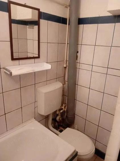 Garsonieră semidecomandată în Far