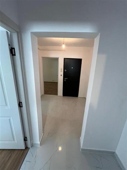 Apartament cu 2 camere decomandat în Nicolina
