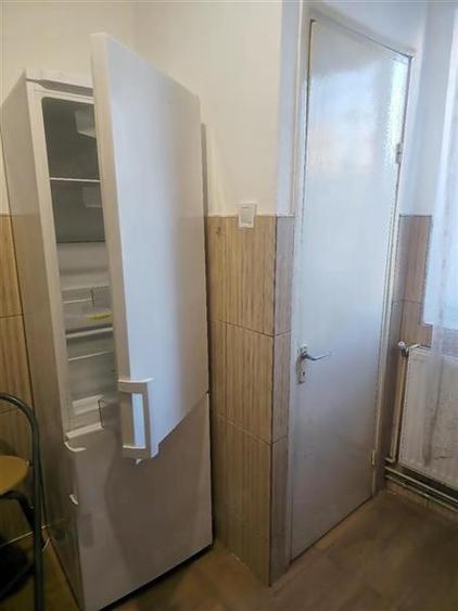 Apartament cu 2 camere semidecomandat, mobilat în Vlahuță