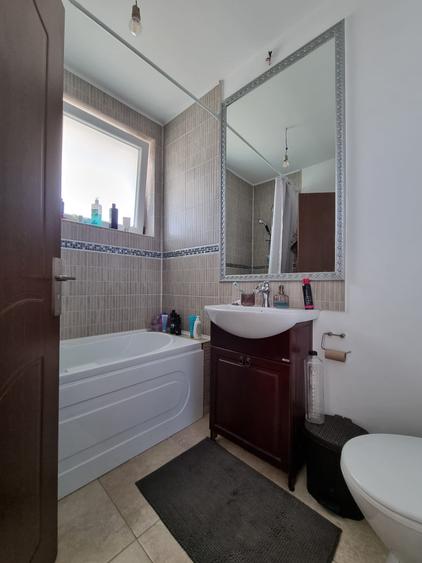 Duplex cu 4 camere cu Canalizare în Alexandriei