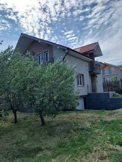 Casă cu Teren 300 Mp în Sânnicoară