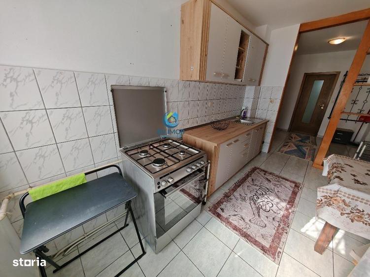 Apartament cu 2 camere decomandat, mobilat în Valea Cetății