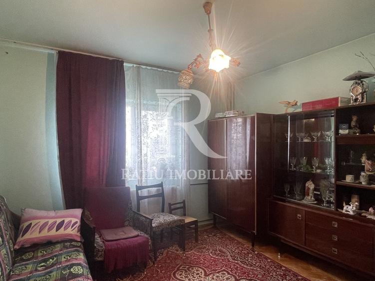 Apartament cu 3 camere decomandat, mobilat în Calea Aradului