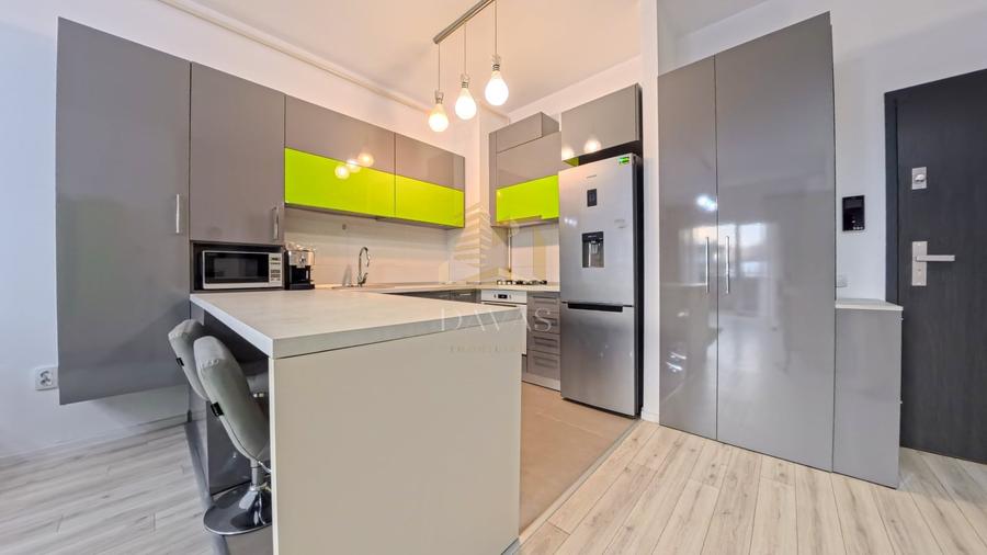 Apartament cu 2 camere semidecomandat, mobilat în Bună Ziua