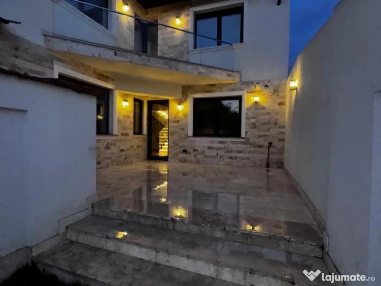 Casă cu 5 camere cu Teren 170 Mp în Bucureștii Noi