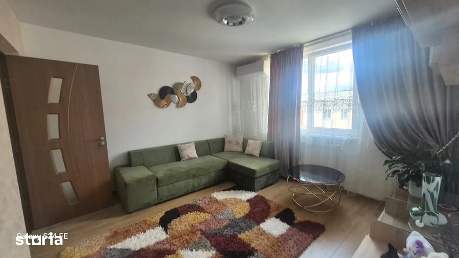 Apartament cu 3 camere decomandat în Dărmănești