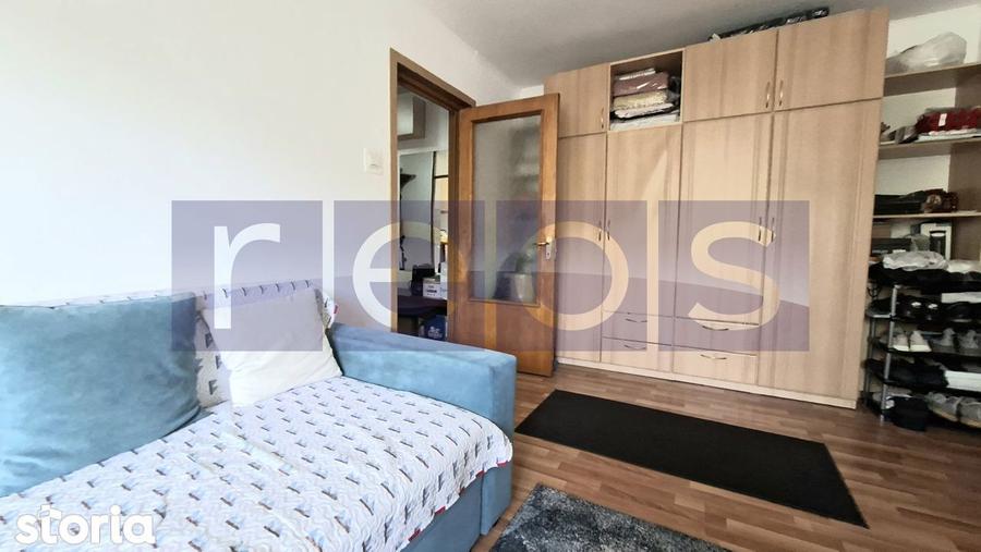 Apartament cu 2 camere, mobilat în Tei