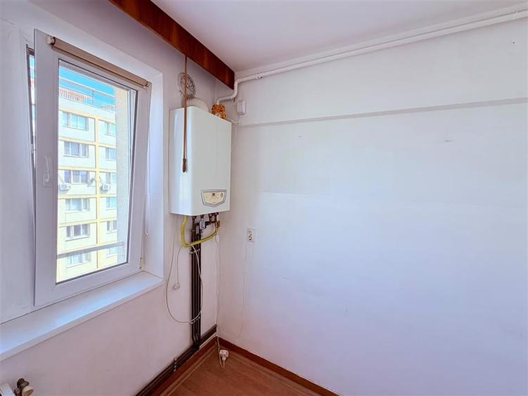 Apartament cu 2 camere semidecomandat în Piața Unirii