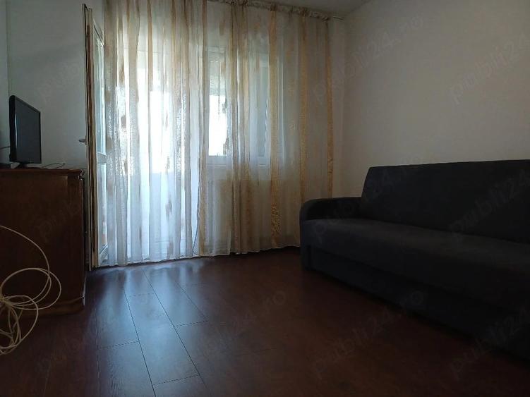Apartament cu 2 camere decomandat în Exterior Vest