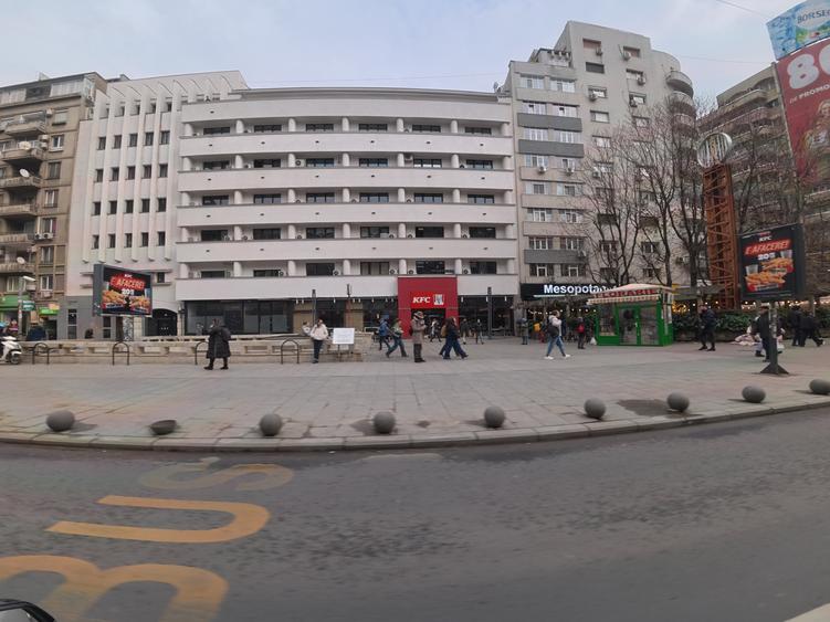 Spațiu comercial, de 116 mp, în P-ța Romană