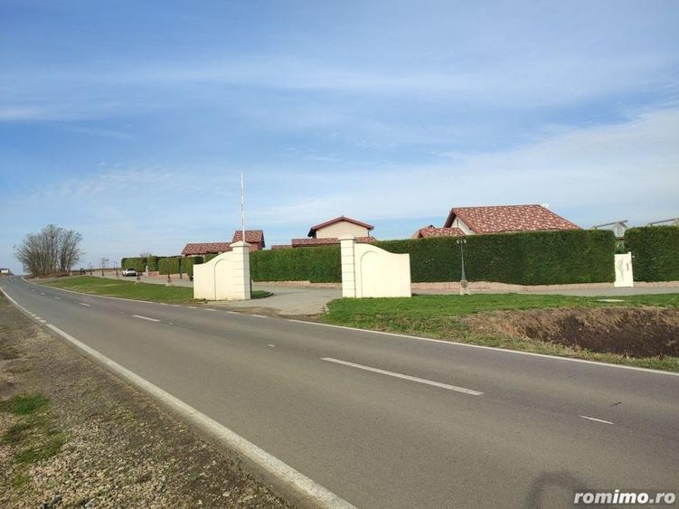 Casă cu 5 camere cu Teren 500 Mp în Sânandrei