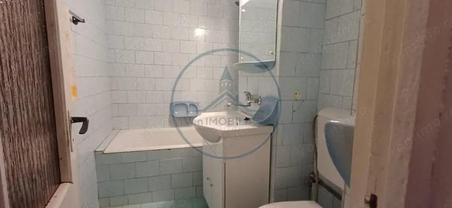 Apartament cu 2 camere semidecomandat în Decebal