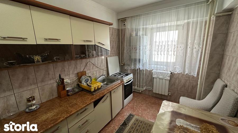 Apartament cu 2 camere decomandat, mobilat în City Park Mall
