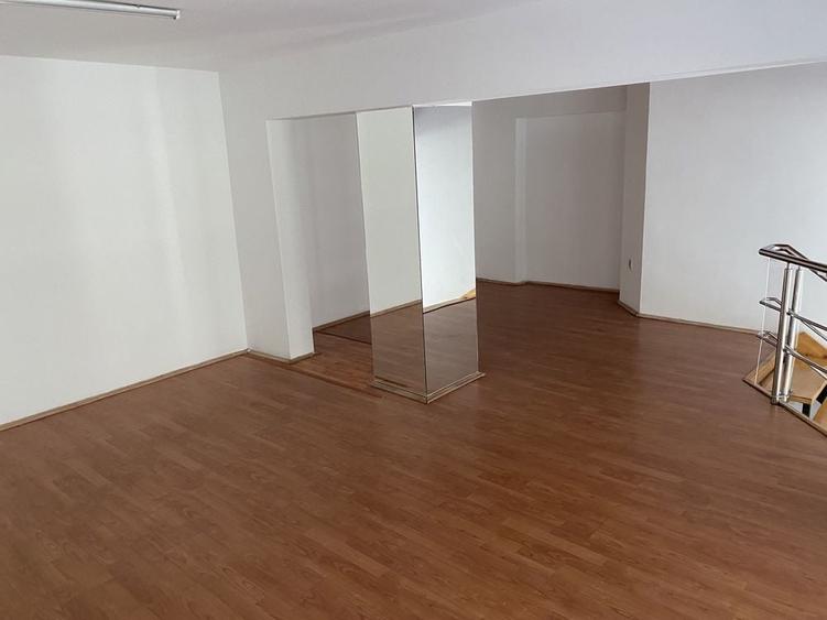 Spațiu comercial, de 80 mp, în Nicolae Bălcescu