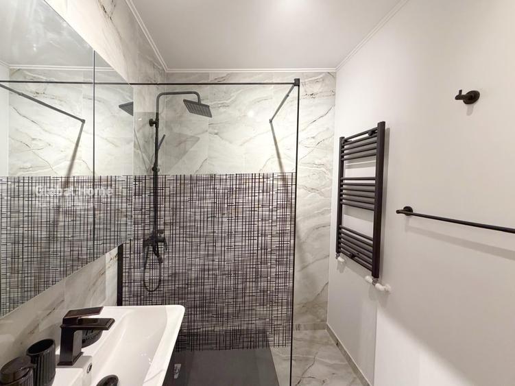 Apartament cu 2 camere decomandat, mobilat în P-ța Unirii