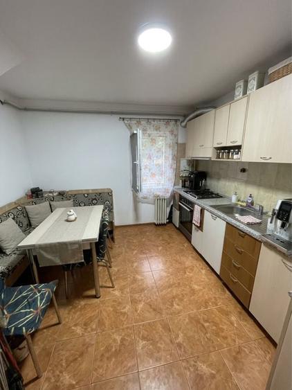 Apartament cu 2 camere semidecomandat în Exterior Vest