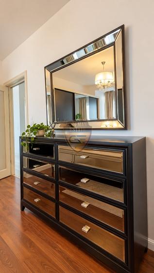 Apartament cu 3 camere decomandat, mobilat în Faleza Nord