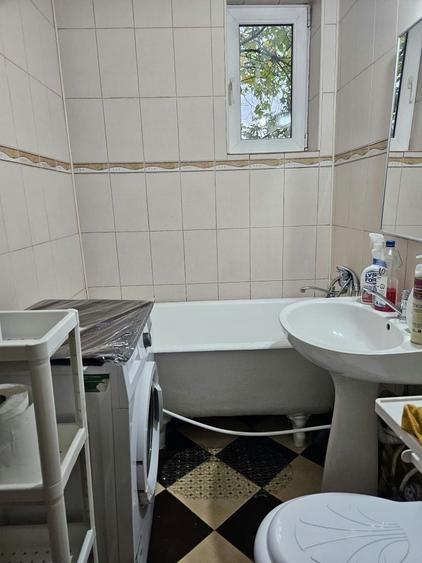 Apartament cu 2 camere decomandat în Exterior Vest